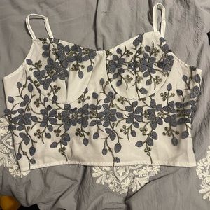 white crop top shein never worn